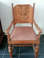 oude stoelen, Enlèvement