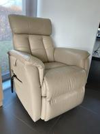 Electrische relax / sta-op zetel, Huis en Inrichting, Fauteuils, Ophalen, Zo goed als nieuw, Leer