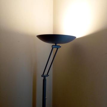 Lot vloerlampen, LED licht  beschikbaar voor biedingen
