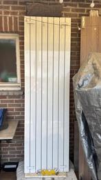Radiador vertical, Doe-het-zelf en Bouw, Ophalen, Zo goed als nieuw