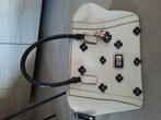 Guess zwart witte handtas, Handtassen en Accessoires, Tassen | Damestassen, Ophalen of Verzenden, Gebruikt, Zwart, Handtas