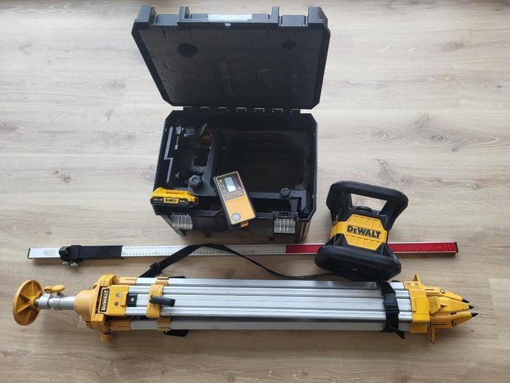 dewalt laser, Doe-het-zelf en Bouw, Meetapparatuur, Zo goed als nieuw, Overige meters, Ophalen