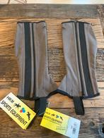 Nieuw - HKM chaps (bruin) maat S36, Dieren en Toebehoren, Paardrijkleding, Ophalen of Verzenden, Zo goed als nieuw