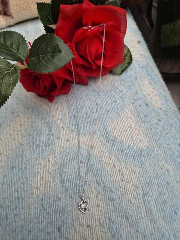 Zilveren ketting met Swarovski hart hangertje 925 gestempeld beschikbaar voor biedingen