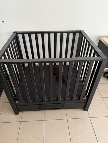 Baby Box Zwart beschikbaar voor biedingen