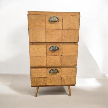 Vintage houten mini ladekastje / nachtkastje  beschikbaar voor biedingen