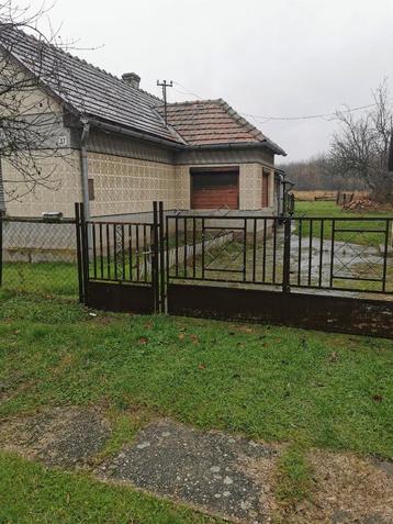Hongarije  huis te koop  2100 M2 beschikbaar voor biedingen