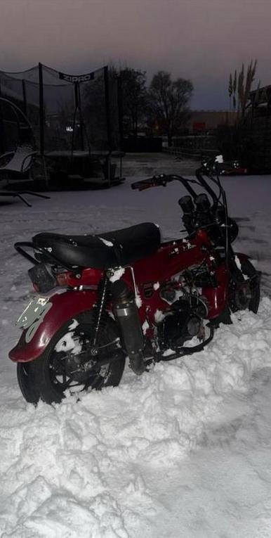 Lowrider dax b klasse, Fietsen en Brommers, Brommers | Honda, Zo goed als nieuw, Ophalen