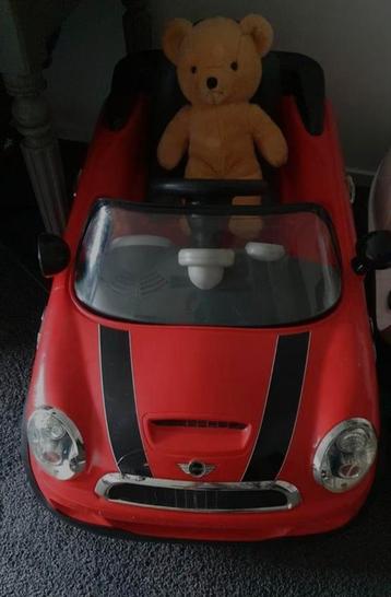MINI COOPER elektrische kinderauto - met accu & oplader beschikbaar voor biedingen