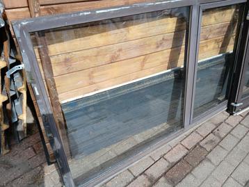 Raam met dubbel glas draai kip systeem beschikbaar voor biedingen