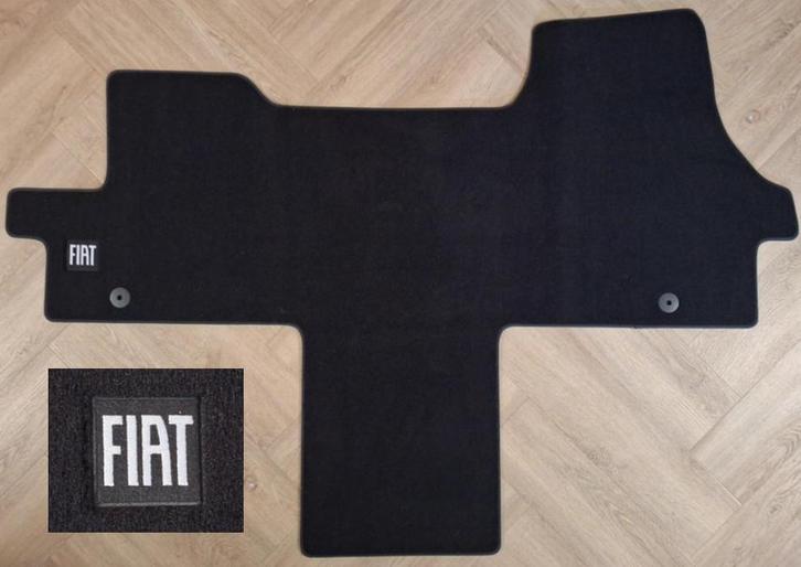 Cabinemat VELOURS Met FIAT LOGO Zwart Bouwjaar 2022-Heden, Autos : Divers, Accessoires de voiture