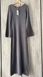 Grijze kleedje van NA-KD (S), Kleding | Dames, Jurken, Verzenden, Nieuw, Maat 36 (S), Grijs