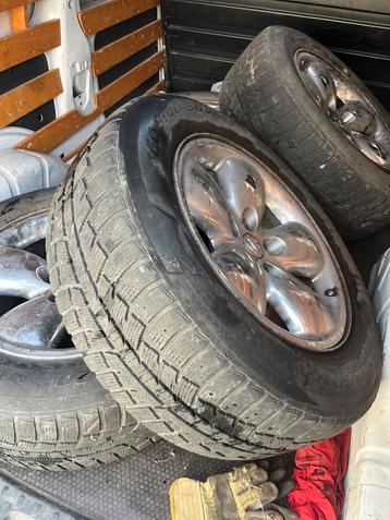 20 inch 5x139.7 dodge ram velgen winterbanden dodge ram 1500 beschikbaar voor biedingen