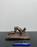 Antieke bronzen zoekende golfer, Antiek en Kunst, Ophalen, Brons