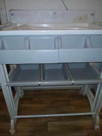 Commode + badje beschikbaar voor biedingen