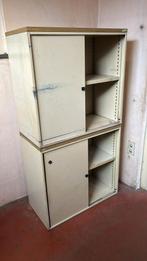 Ijzeren kasten, Ophalen