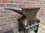 Antiek AAMBEELD.  -160 kg-, Doe-het-zelf en Bouw, Ophalen, Gebruikt
