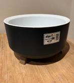 Bloempot Alya tripot nieuw, Tuin en Terras, Bloempotten, Ophalen of Verzenden, Nieuw