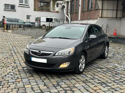 Opel astra 1.7cdti EURO5 233.000km / 2010, Autos, Opel, Entreprise, Achat, Astra, ABS, Régulateur de distance, Airbags, Air conditionné