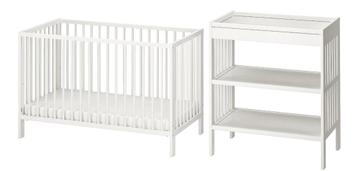 2 ledikantjes + kleedtafel beschikbaar voor biedingen