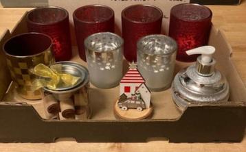 Allerlei kerstspullen nieuw bij zie fotos alles voor 5 eu   beschikbaar voor biedingen