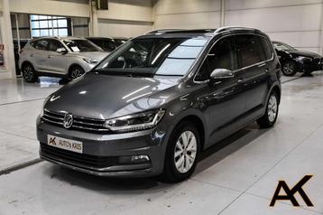 Volkswagen Touran 1.5 TSI ACT Highline - ALCANTARA / NAVI /  beschikbaar voor biedingen