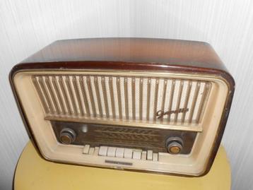 vieux radio Telefunken Gavotte 8 - 1957/1958