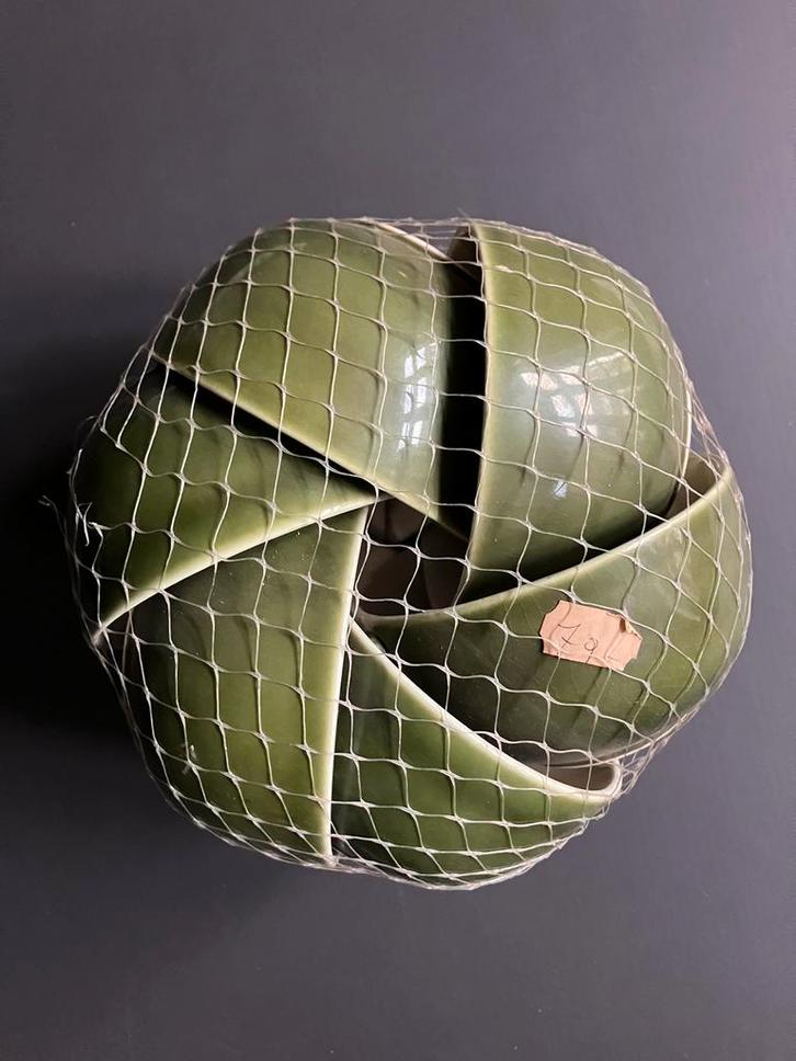 Boch La Louvière 6 tasses et sous-tasses emballage d'origine, Antiquités & Art, Antiquités | Céramique & Poterie, Enlèvement ou Envoi