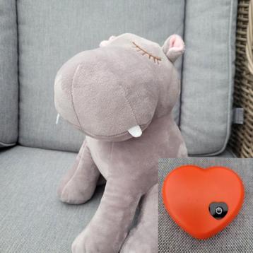 Peluche Hippo avec battement de cœur