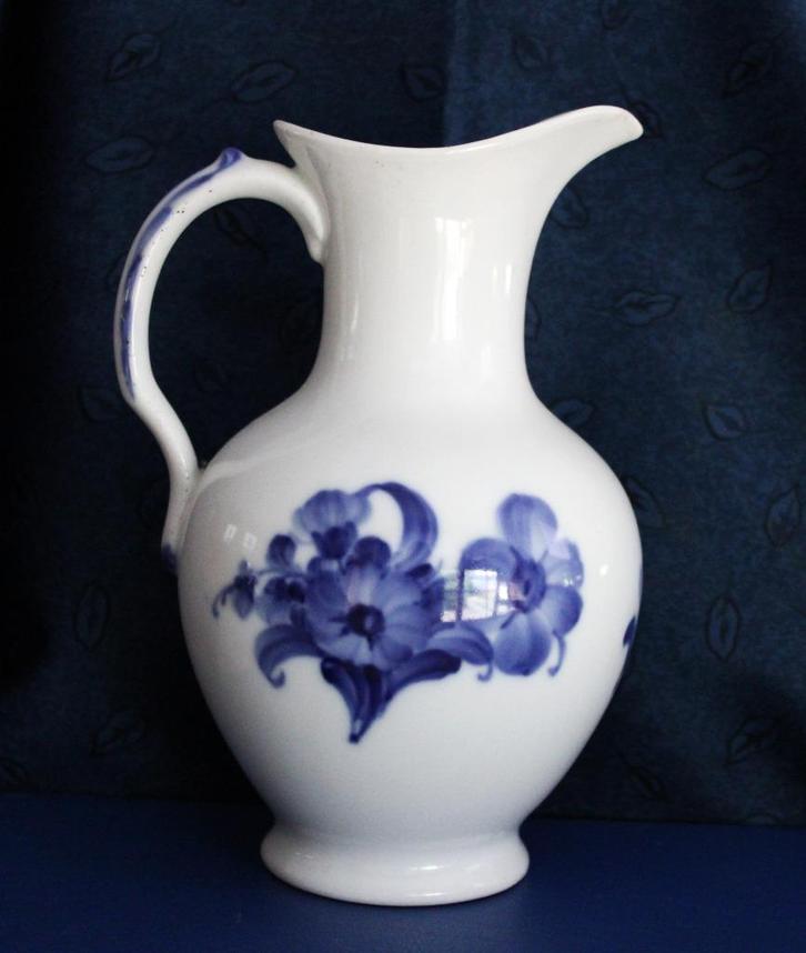 Schitterende Thee-kan of Kruik ~~Royal Copenhagen Mod.8147~~, Antiek en Kunst, Antiek | Keramiek en Aardewerk, Ophalen of Verzenden