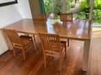 Mooie strakke Italiaanse designtafel en vier stoelen, Huis en Inrichting, Ophalen, Kersenhout