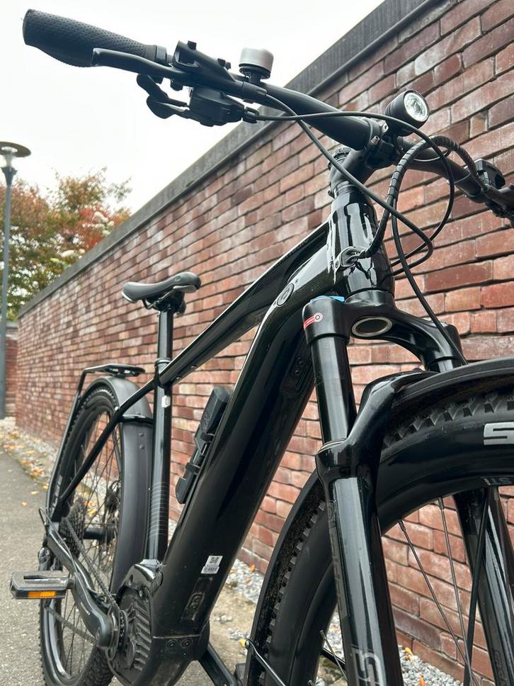 NIEUWSTAAT! Cannondale heren e-bike Bosch CX 85Nm, Fietsen en Brommers, Elektrische fietsen, Zo goed als nieuw, 47 tot 51 cm, 50 km per accu of meer