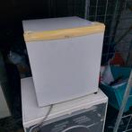 Klein ijskast 45 op 45 en 50 hoogte met diepvries vak, Enlèvement, Comme neuf