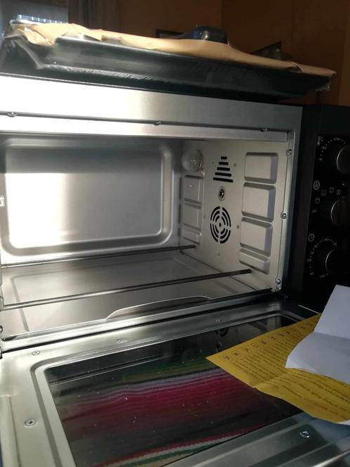 Oven met draaiende grill (splinternieuw) en stofzuiger, Electroménager, Fours, Neuf, Autoportant, Air chaud, Enlèvement
