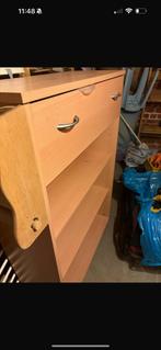 Armoire tres bon bois tres bon etat, Ophalen, Zo goed als nieuw