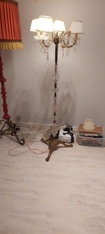 Mooie vintage boudoir lamp  beschikbaar voor biedingen