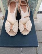 Tommy Hilfiger dames schoenen maat 37, Kleding | Dames, Schoenen, Tommy hilfiger, Beige, Ophalen of Verzenden, Zo goed als nieuw