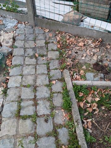 Pavés gratuits, Utilisé, Autres types, Moins de 5 m², Enlèvement