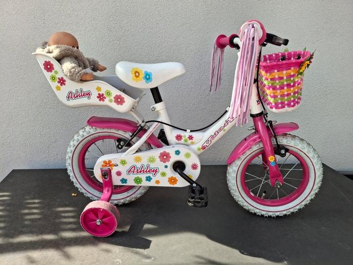 Kinderfiets 12 inch Volare – compleet met accesoires, Fietsen en Brommers, Fietsen | Kinderfietsjes, Zo goed als nieuw, Zijwieltjes