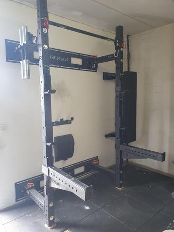 Rogue R-3W Fold Back Wall Mount Rack + accessoires beschikbaar voor biedingen