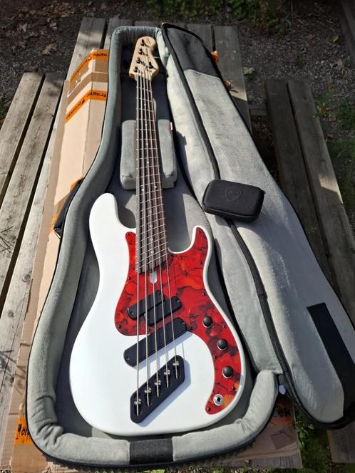TK/TR: Dingwall SP-1 5-snaar DW (Gloednieuw!), Muziek en Instrumenten, Snaarinstrumenten | Gitaren | Bas, Nieuw, Elektrisch, 5-snarig