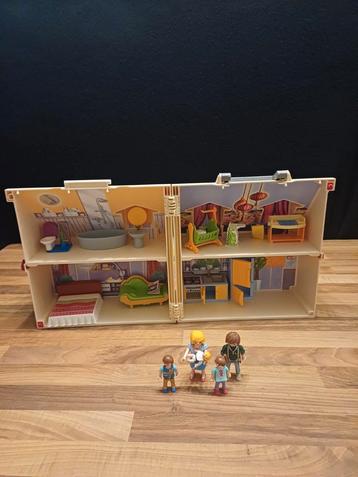 Playmobil-huis en accessoires  beschikbaar voor biedingen