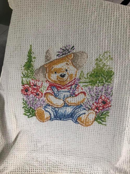 geborduurd zomer deken winnie the pooh, Kinderen en Baby's, Dekens, Slaapzakjes en Inbakerproducten, Nieuw, Deken, 100 cm of meer