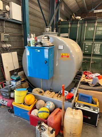 Cuve a Mazout 3500L beschikbaar voor biedingen
