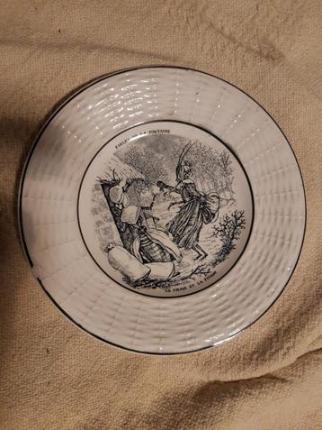 Assiette Fables de la Fontaine (éclat) Digoin Sarreguemines beschikbaar voor biedingen