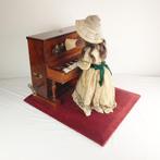 19th Century Musical Automaton Girl Playing Piano, Collections, Collections Autre, Utilisé, Enlèvement ou Envoi