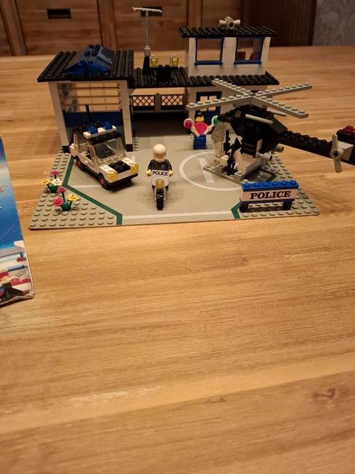 LEGO POLITIE KAZERNE 6384, Kinderen en Baby's, Speelgoed | Duplo en Lego, Gebruikt, Lego, Complete set, Ophalen of Verzenden