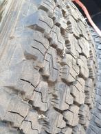 Pneu Goodyear hiver 17" 245/75, Enlèvement