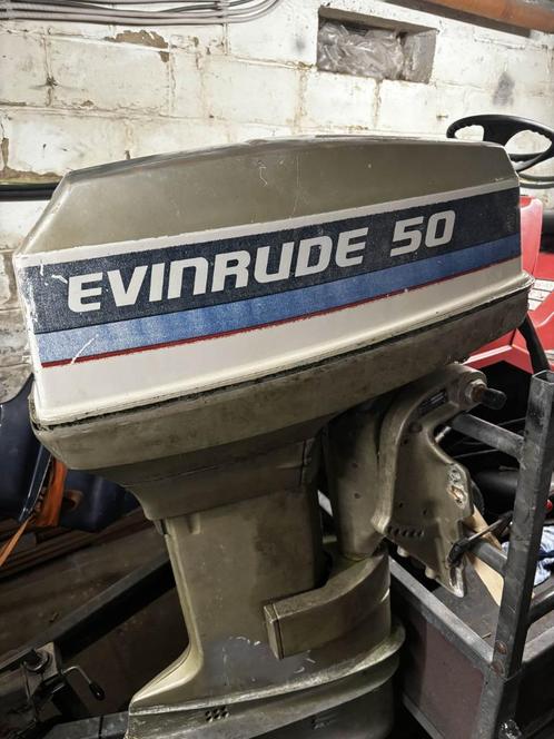 Evinrude 50pk 2t-motor, Watersport en Boten, Buiten- en Binnenboordmotoren, Zo goed als nieuw, Benzine, Buitenboordmotor, 30 pk of meer
