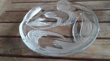 Prachtige glazen schaal. beschikbaar voor biedingen